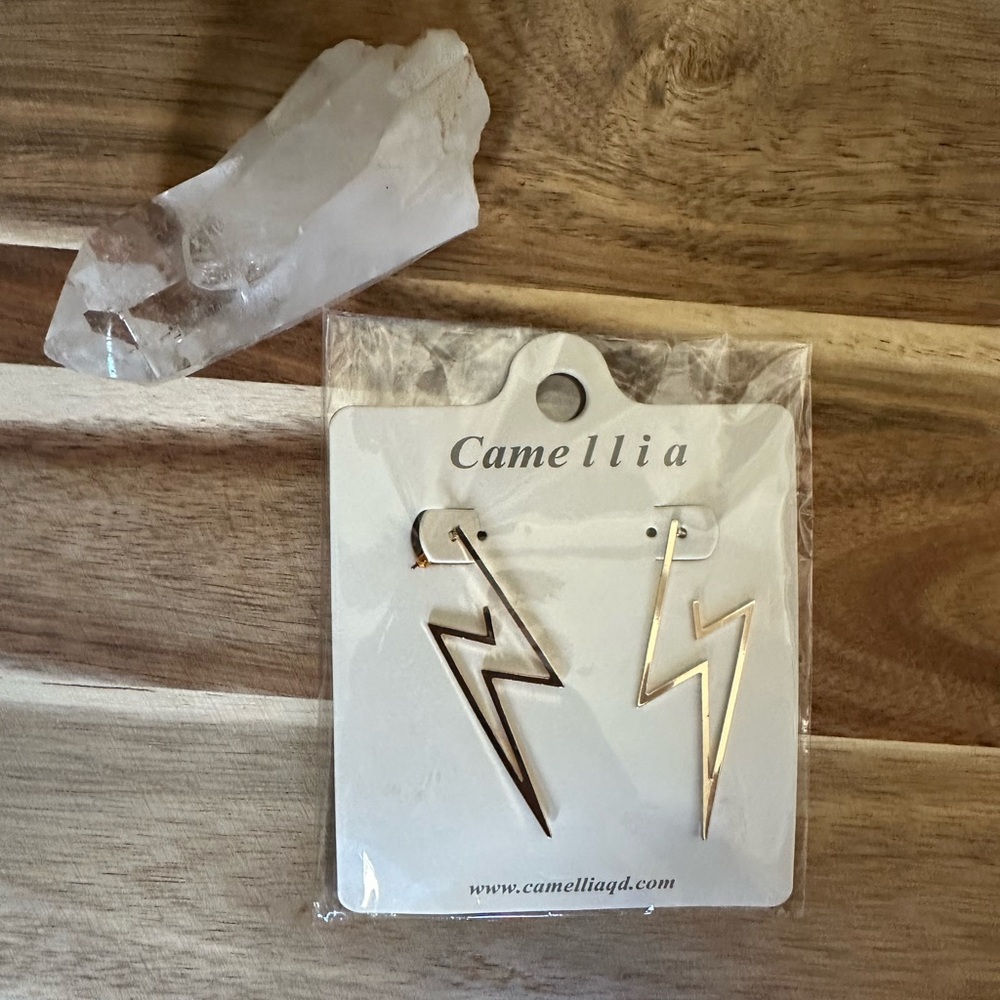 NWT Lightning Bolt Earrings gold colored